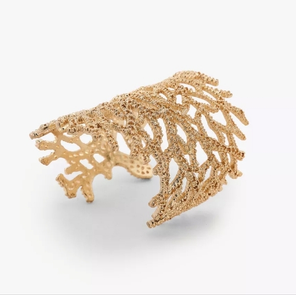 ZARA Coral Cuff Bracelet - Picture 3 of 16